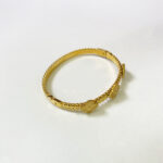 Bracelet jonc doré en acier inoxydable à motifs berbères – Image 2